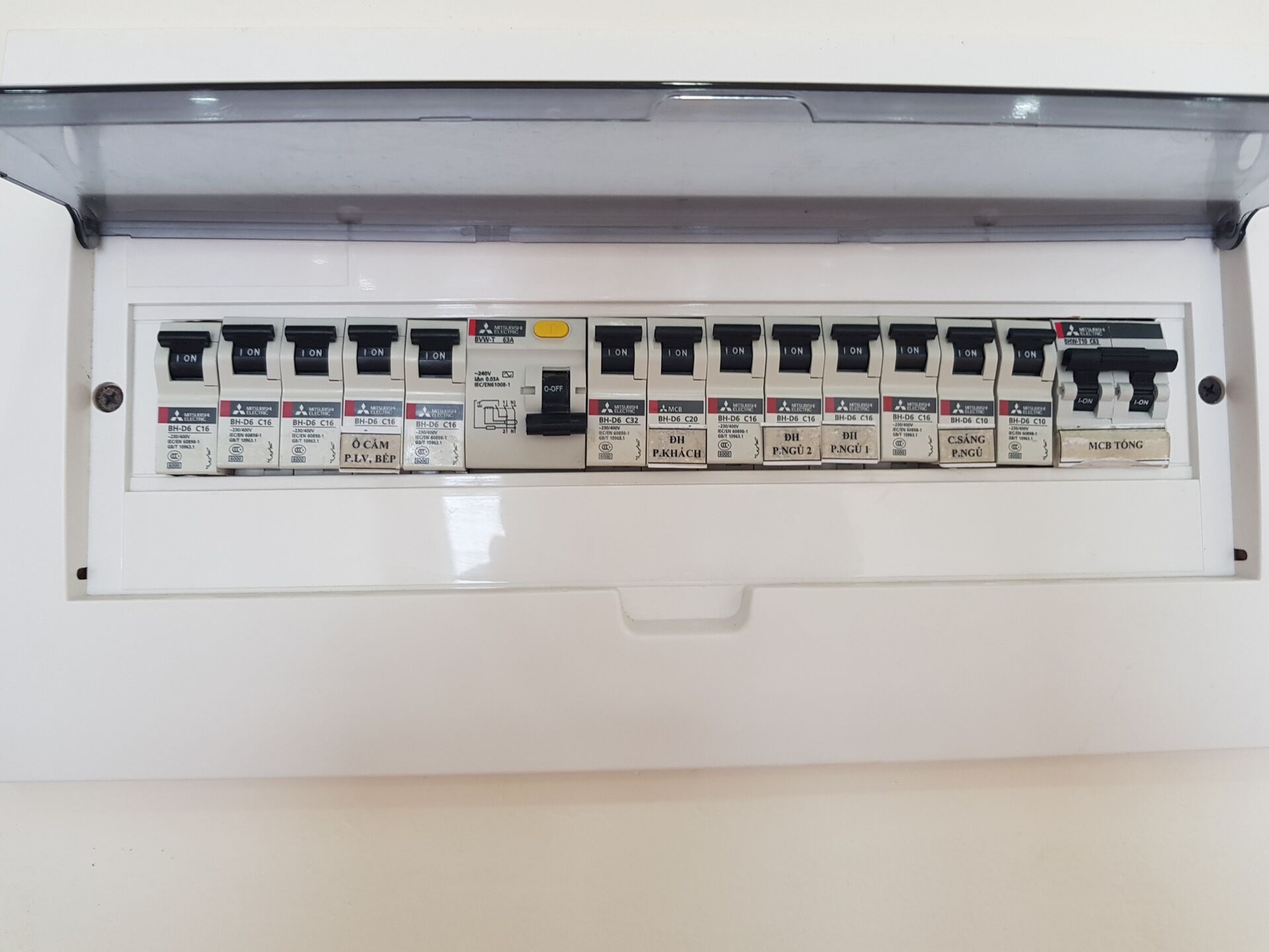 Dự án Epic Home Thái Hà sử dụng Bảng điện Mitsubishi chất lượng cao